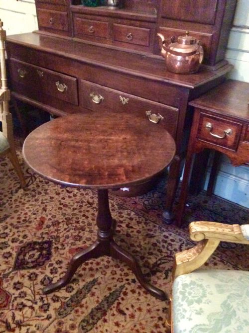georgian oak tilt top wine tripod table - CATEGORY: ANTIQUE TABLES - DATED 18TH CENTURY