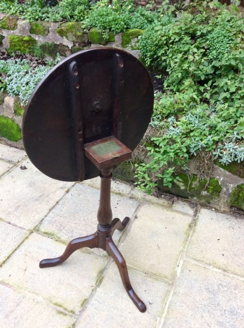 GEORGIAN OAK TILT TOP WINE TRIPOD TABLE - ADDITIONAL PHOTO 1