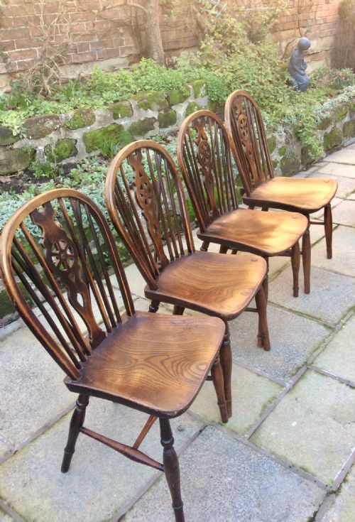 4 WINDSOR WHEELBACK CHAIRS - ADDITIONAL PHOTO 1