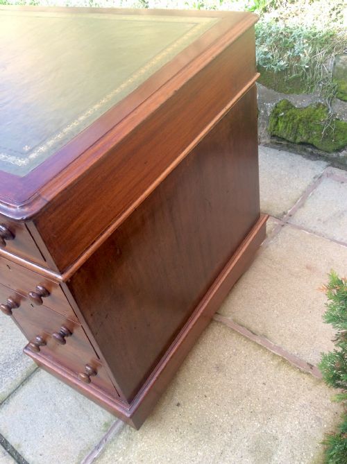 MAHOGANY PEDESTAL DESK - ADDITIONAL PHOTO 5
