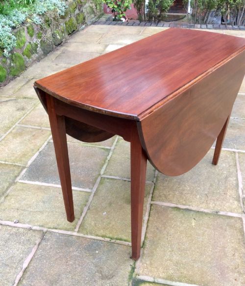 SMALL GEORGIAN MAHOGANY DROP LEAF DINING TABLE - ADDITIONAL PHOTO 2