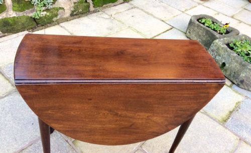 SMALL GEORGIAN MAHOGANY DINING TABLE - ADDITIONAL PHOTO 4