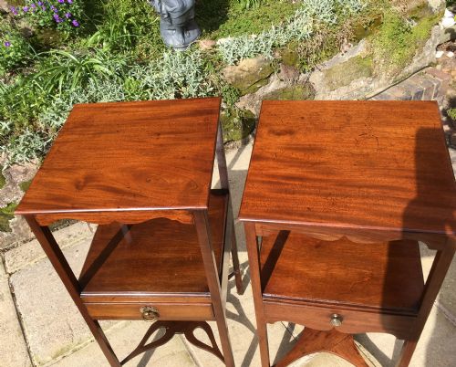 2 MAHOGANY BEDSIDE TABLES - ADDITIONAL PHOTO 2