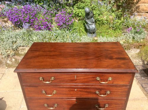 SUPER SMALL GEORGIAN CHEST OF DRAWERS - ADDITIONAL PHOTO 1