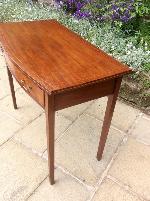 GEORGIAN BOW FRONTED MAHOGANY SIDE TABLE - ADDITIONAL PHOTO 4
