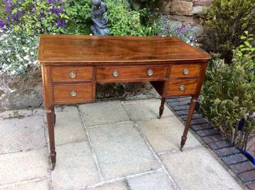 regency mahogany dressing table - CATEGORY: ANTIQUE DRESSING TABLES - DATED REGENCY