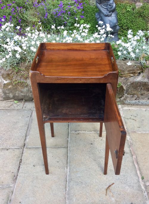 MAHOGANY BEDSIDE TABLE POT CUPBOARD - ADDITIONAL PHOTO 3