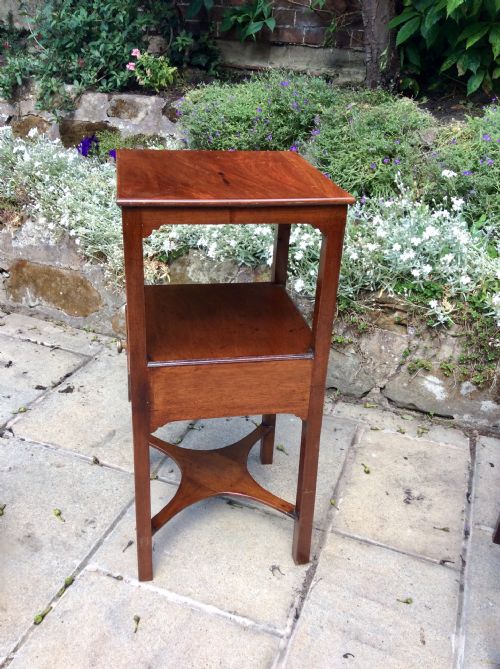 GEORGIAN BEDSIDE TABLE - ADDITIONAL PHOTO 1