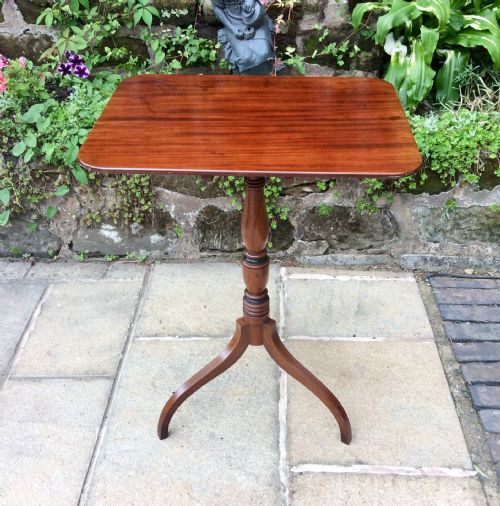 georgian mahogany tripod lamp table - CATEGORY: ANTIQUE TABLES - DATED GEORGIAN