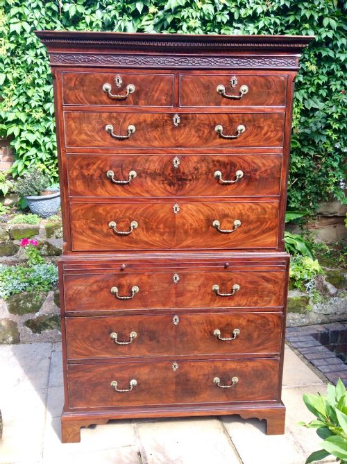 georgian tallboy or chest on chest - CATEGORY: ANTIQUE CHEST OF DRAWERS - DATED 18TH CENTURY