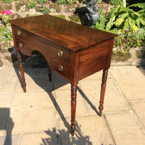 REGENCY DRESSING TABLE - ADDITIONAL PHOTO 4