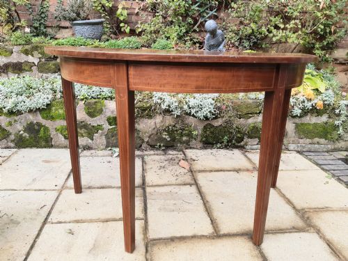 LARGE GEORGIAN MAHOGANY DEMI LUNE CONSOLE SIDE TABLE - ADDITIONAL PHOTO 2