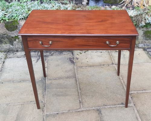 georgian mahogany side table - CATEGORY: ANTIQUE TABLES - DATED GEORGIAN
