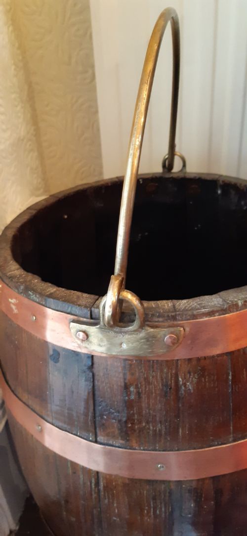 19TH CENTURY OAK COOPERED BARREL - ADDITIONAL PHOTO 3