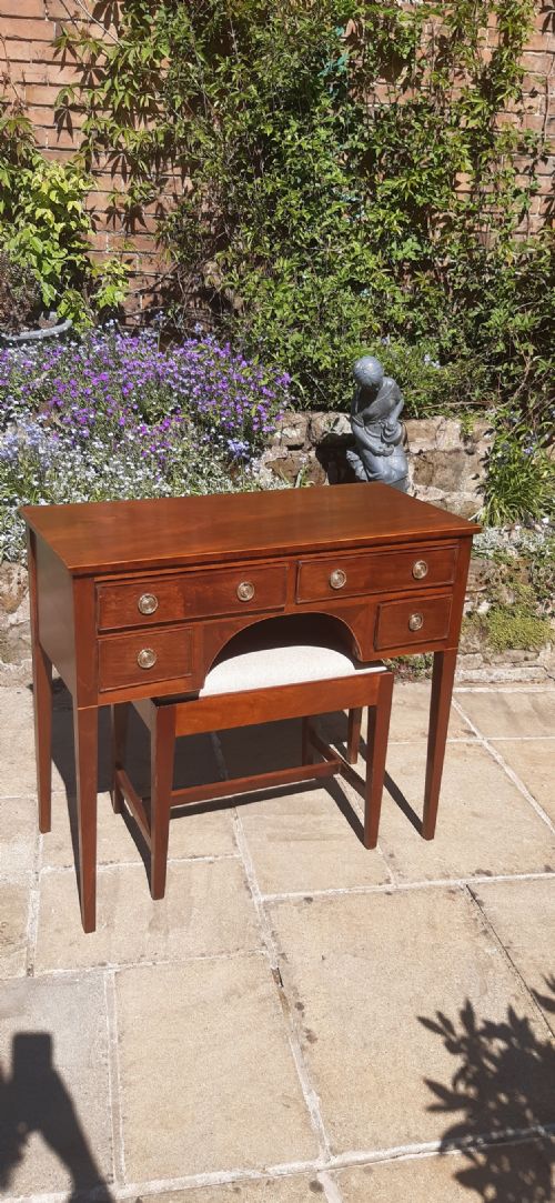 GEORGIAN MAHOGANY DRESSING TABLE - ADDITIONAL PHOTO 7
