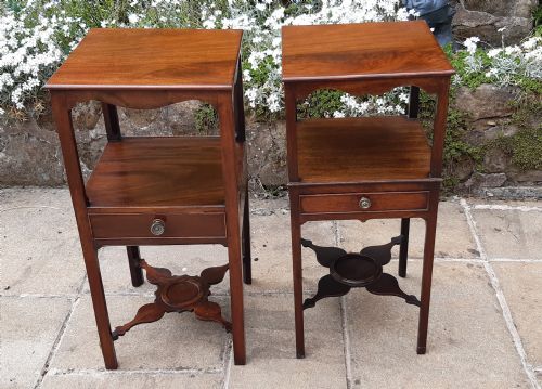GEORGIAN MAHOGANY BEDSIDE TABLE - ADDITIONAL PHOTO 5