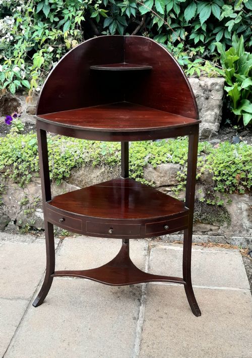 georgian mahogany corner washstand - CATEGORY: ANTIQUE FURNITURE - DATED 1800