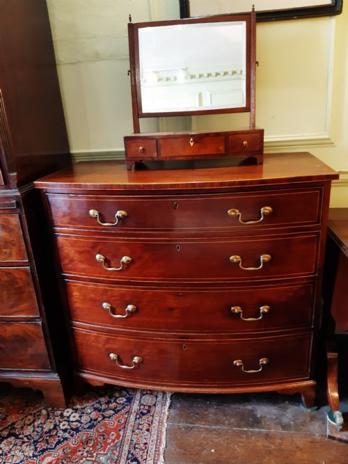 GEORGIAN BOW FRONT MAHOGANY CHEST OF DRAWERS - ADDITIONAL PHOTO 1