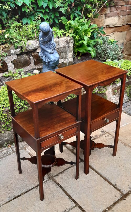 A MATCHED PAIR OF GEORGIAN BEDSIDE TABLES - ADDITIONAL PHOTO 2