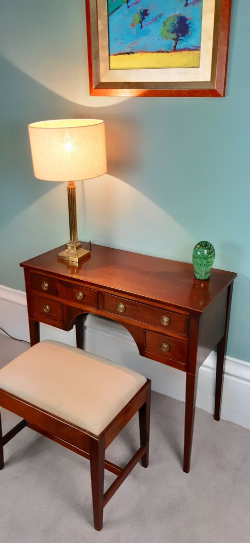 GEORGIAN MAHOGANY DRESSING TABLE - ADDITIONAL PHOTO 11