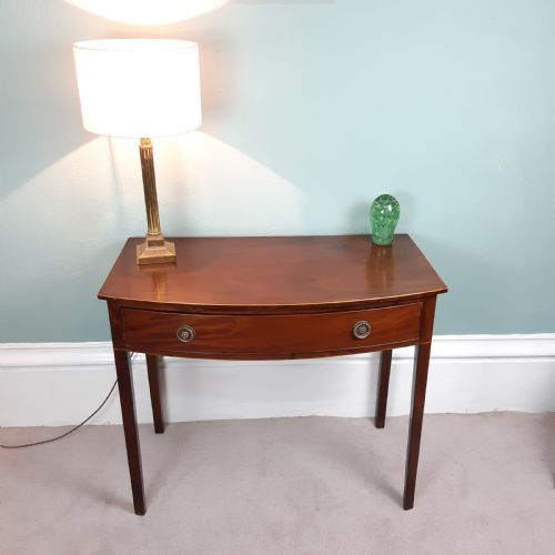 MAHOGANY GEORGIAN BOW FRONT SIDE TABLE - ADDITIONAL PHOTO 1