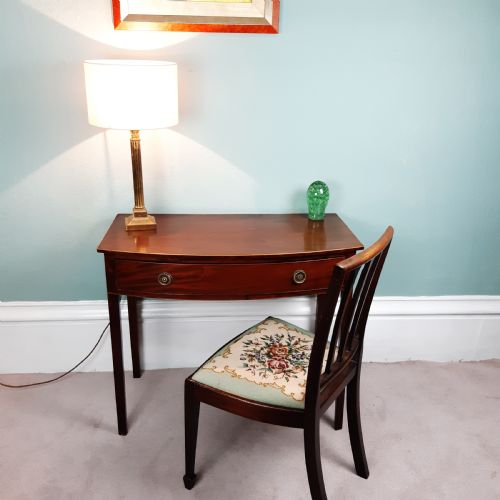 MAHOGANY GEORGIAN BOW FRONT SIDE TABLE - ADDITIONAL PHOTO 8
