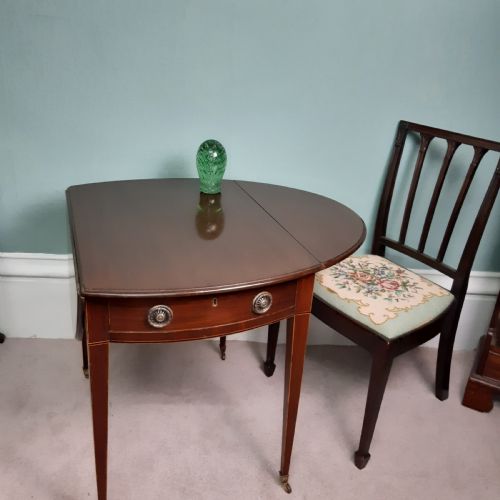 SUPER GEORGIAN 18TH C OVAL PEMBROKE TABLE - ADDITIONAL PHOTO 1