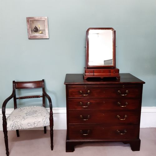 SUPERB CHIPPENDALE PERIOD MAHOGANY CHEST OF DRAWERS - ADDITIONAL PHOTO 3