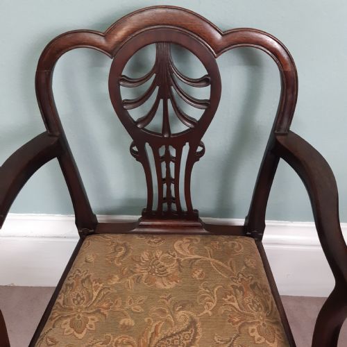 STUNNING GEORGIAN MAHOGANY ARMCHAIR HEPPLEWHITE PERIOD - ADDITIONAL PHOTO 1