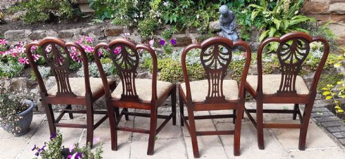 FOUR GEORGIAN MAHOGANY DINING CHAIRS - ADDITIONAL PHOTO 4