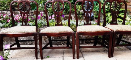 FOUR GEORGIAN MAHOGANY DINING CHAIRS - ADDITIONAL PHOTO 6