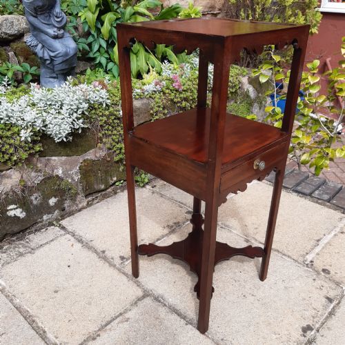PRETTY MAHOGANY BEDSIDE TABLE - ADDITIONAL PHOTO 3