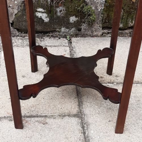 PRETTY MAHOGANY BEDSIDE TABLE - ADDITIONAL PHOTO 4