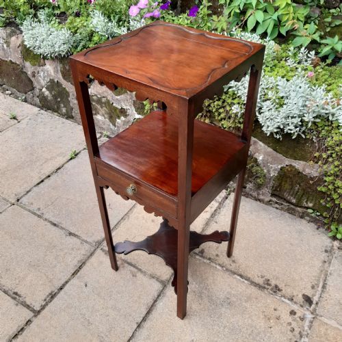 PRETTY MAHOGANY BEDSIDE TABLE - ADDITIONAL PHOTO 5