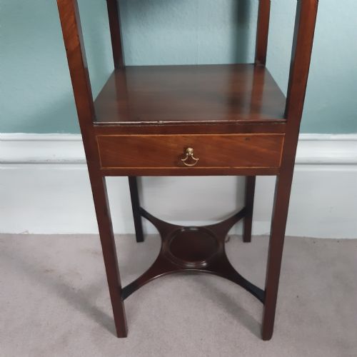 GEORGIAN MAHOGANY BEDSIDE TABLE - ADDITIONAL PHOTO 3