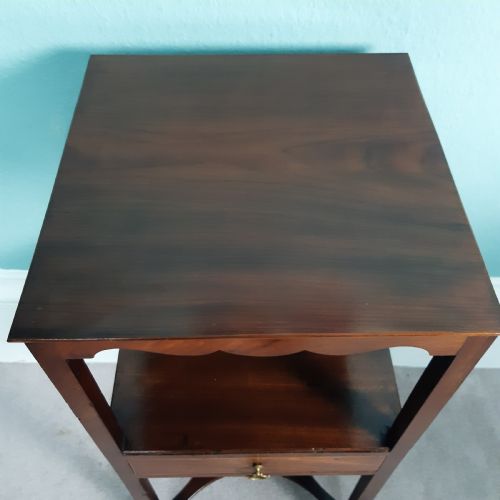 GEORGIAN MAHOGANY BEDSIDE TABLE - ADDITIONAL PHOTO 6