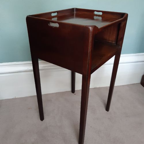 GEORGIAN MAHOGANY BEDSIDE TABLE - ADDITIONAL PHOTO 9