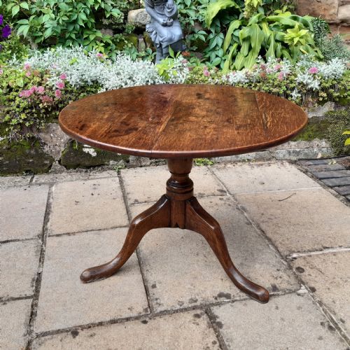OAK COFFEE TABLE - ADDITIONAL PHOTO 1