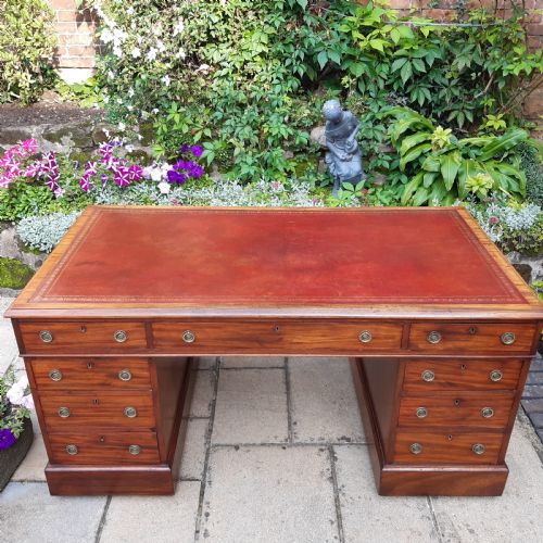 LARGE MAHOGANY PEDESTAL DESK VICTORIAN - ADDITIONAL PHOTO 2