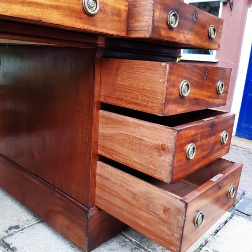 LARGE MAHOGANY PEDESTAL DESK VICTORIAN - ADDITIONAL PHOTO 7