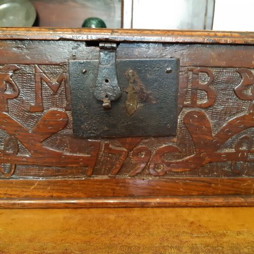 GEORGIAN OAK BIBLE BOX - ADDITIONAL PHOTO 6