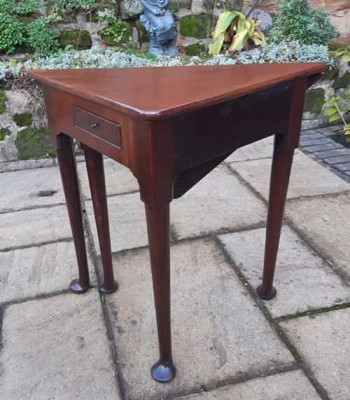 A RARE SMALL GEORGIAN ENVELOPE TABLE - ADDITIONAL PHOTO 4