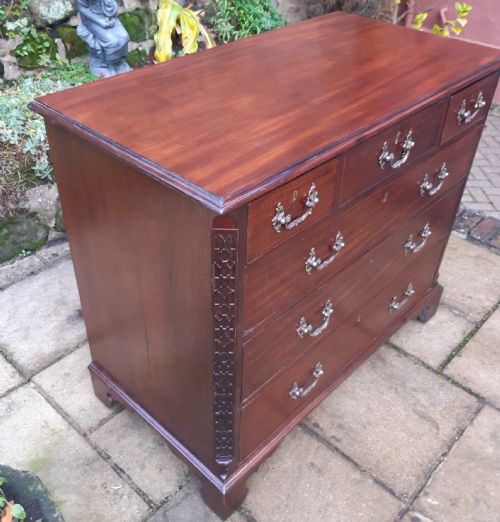 GEORGIAN MAHOGANY CHEST OF DRAWERS - ADDITIONAL PHOTO 1
