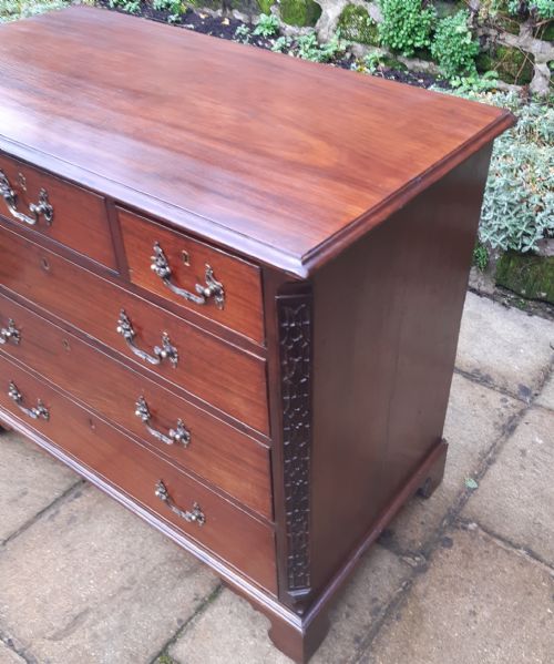 GEORGIAN MAHOGANY CHEST OF DRAWERS - ADDITIONAL PHOTO 3