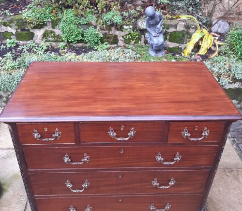 GEORGIAN MAHOGANY CHEST OF DRAWERS - ADDITIONAL PHOTO 6