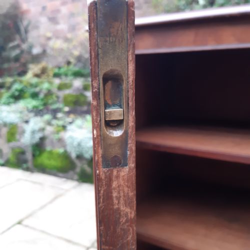 GEORGIAN MAHOGANY SIDE CABINET - ADDITIONAL PHOTO 6