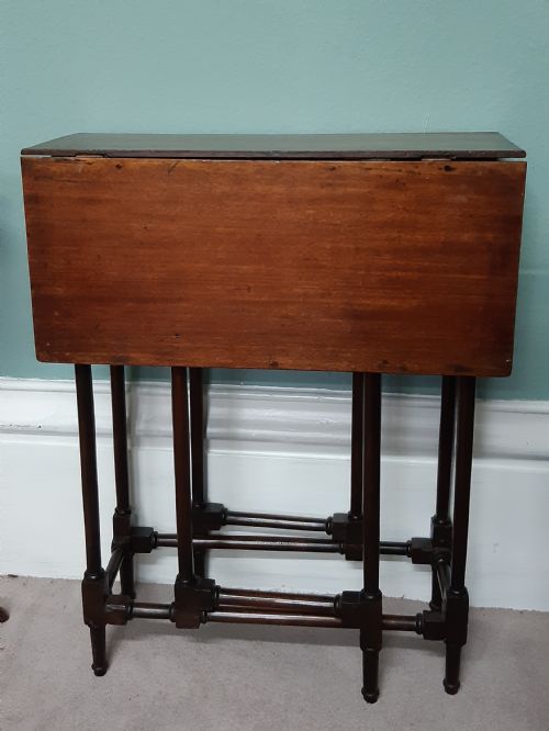 small spider leg table - CATEGORY: ANTIQUE TABLES - DATED 19TH CENTURY