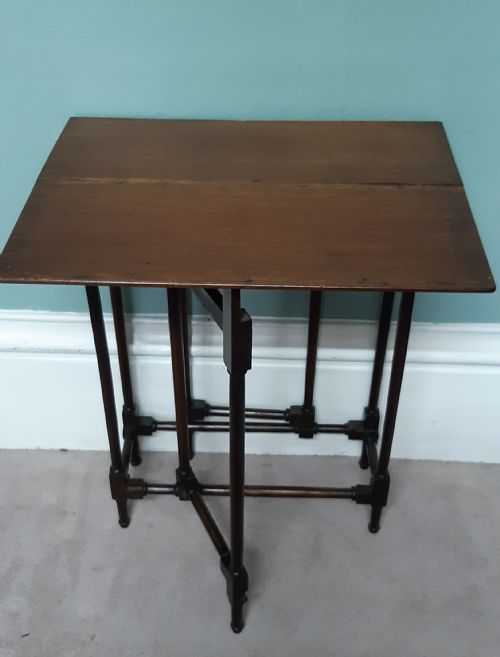 SMALL SPIDER LEG TABLE - ADDITIONAL PHOTO 8