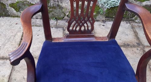 18TH CENTURY CHIPPENDALE PERIOD ARMCHAIR - ADDITIONAL PHOTO 3