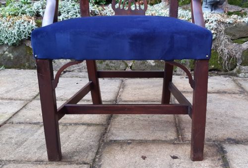 18TH CENTURY CHIPPENDALE PERIOD ARMCHAIR - ADDITIONAL PHOTO 4